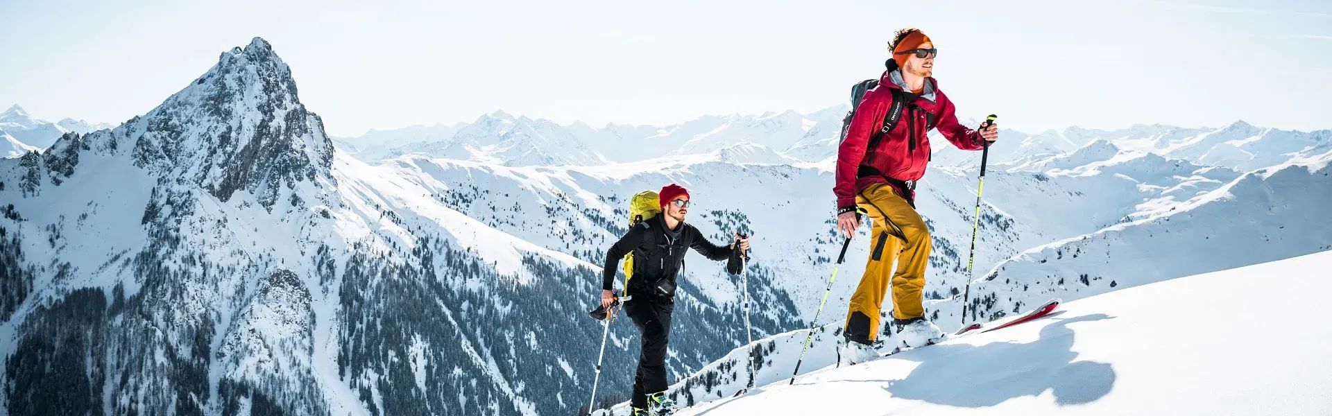 Skitouren mit Bergpanorama
