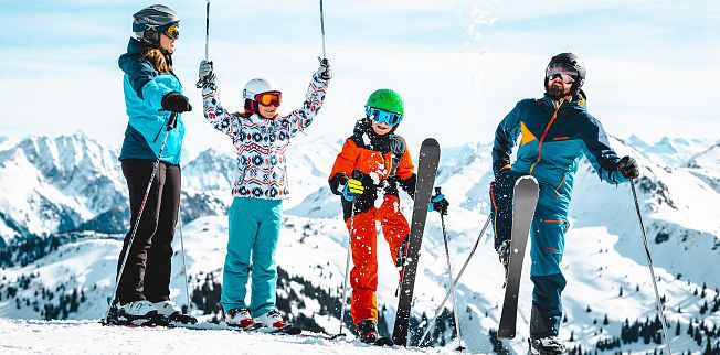 /media/gridteaser/skifahren-familie-c-tvb-kitzbueheler-alpen-brixental-fotograf-mathaeus-gartner-27-3.webp