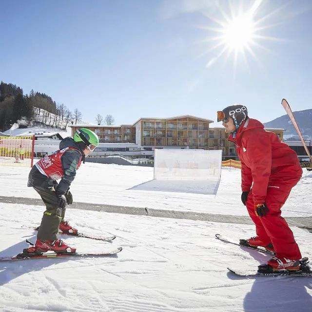 Ski schools and skiing courses