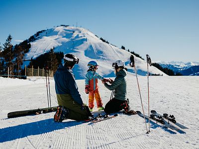 Skiing with children on the Hohe Salve
