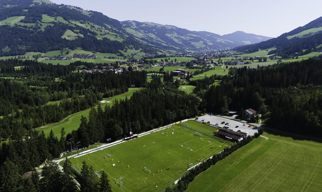 Fußballplatz