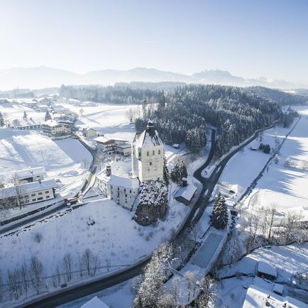 Winter hike to the pilgrimage church in Mariastein