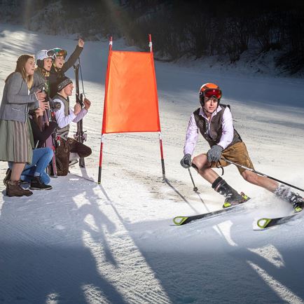 Dirndl & Lederhosen Winterspiele