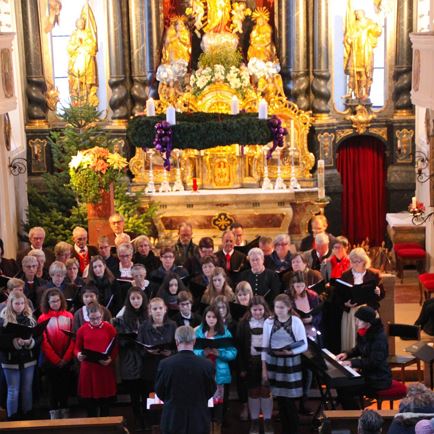Kerstmis concert van het Tiroler Trachlerchorvan