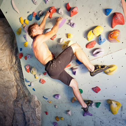 Youth programme: Bouldering