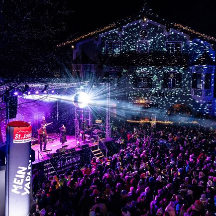 Oudejaarsavond Warm Up Party