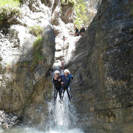 Jugendprogramm: 'Familien Canyoning'