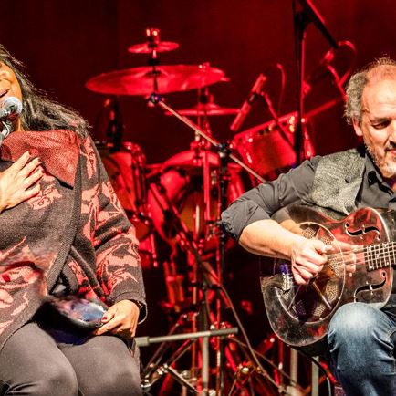 VZ Komma: David Mana Group