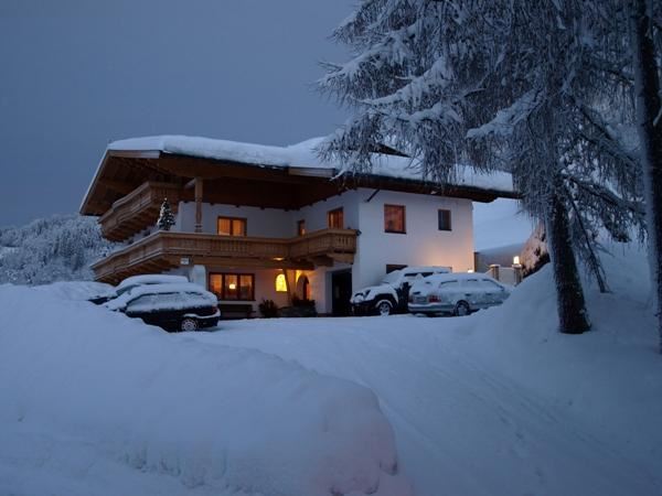 Hausansicht Winter 2