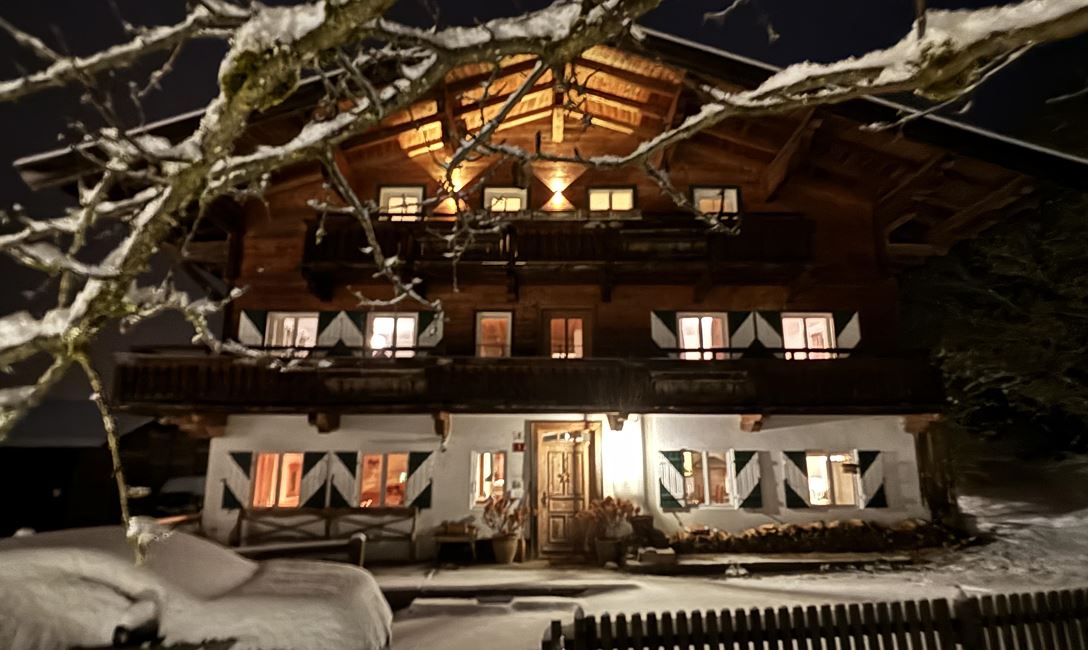 SIMAIR IN HAUS Aussenansicht Winter