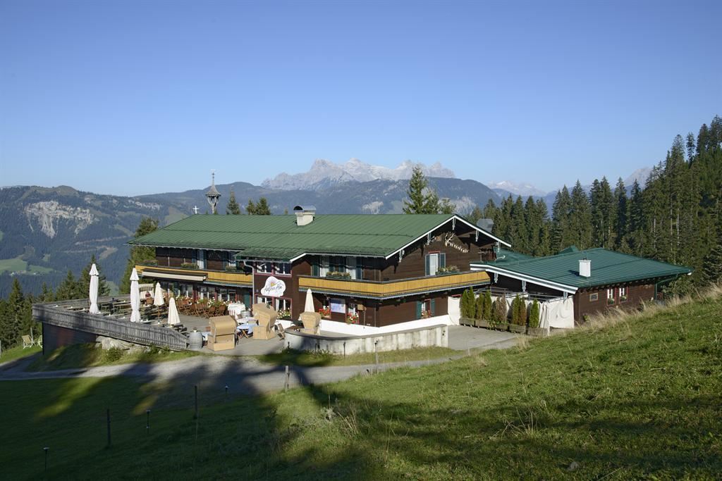 Sankt Johann In Tirol Frauen Aus Treffen