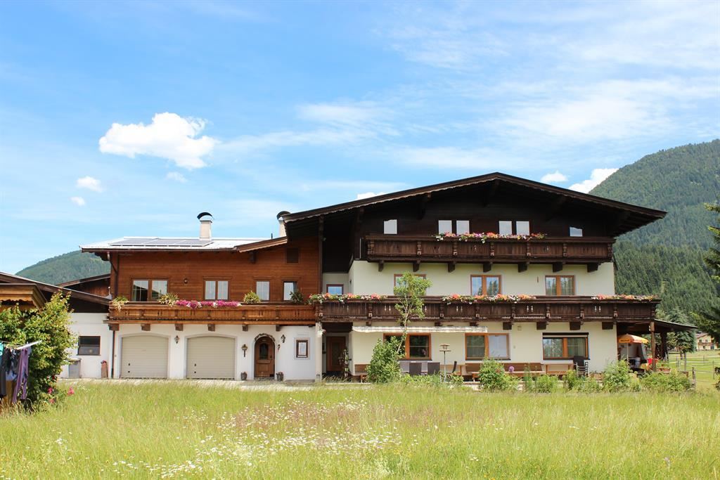 Apartment-Pension Schmiedererhof - St. Johann in Tirol Apartment-Pension Schmiedererhof - St. Johann in Tirol
