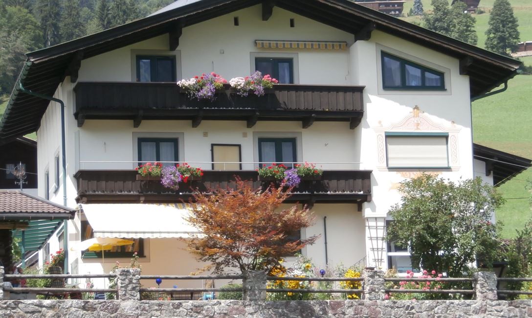 Haus Kainzner im Sommer