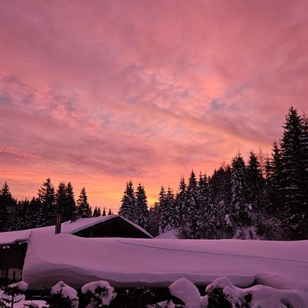 Winterlicher Sonnenaufgang