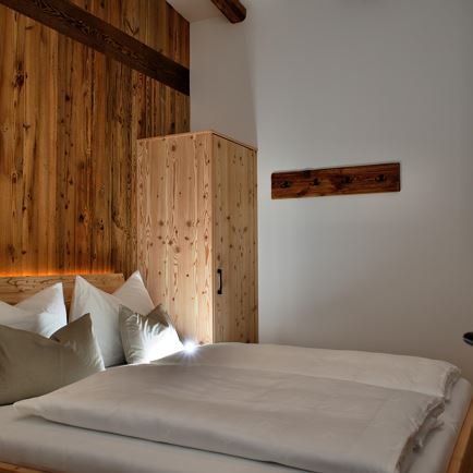 Chalet Zimmer hinten @Oberschernthann