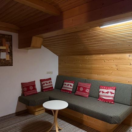 92C70330-1EFE-4282-BE78-970FBD274FFB