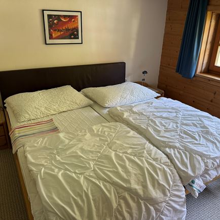 Schalfzimmer Dachboden mit Kasten