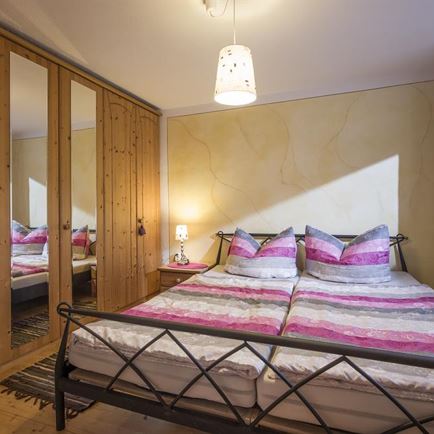 Haus Riedmann Schlafzimmer1