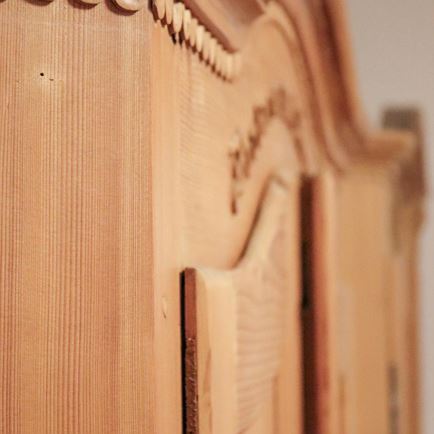 Details am traditionellen Bauernschrank.