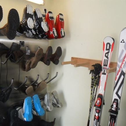 Skiraum mit Schuhtrockner