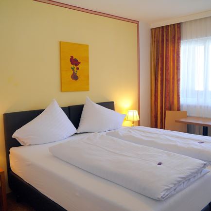 Doppelzimmer mit Balkon südseite