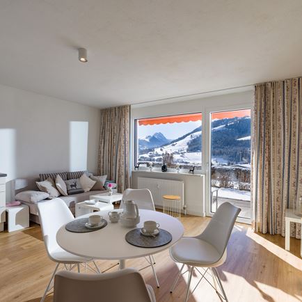 Appartement_Weinberg_14_Top_10_Kirchberg_Wohnkuech