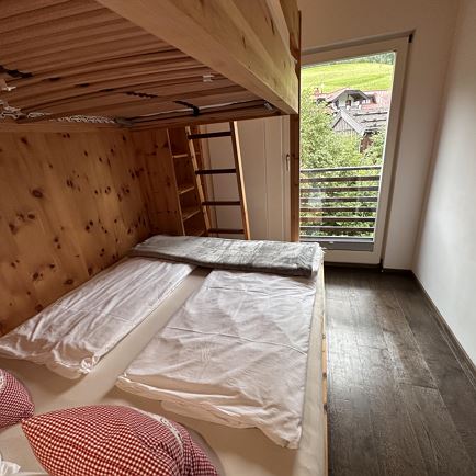 Schlafzimmer für 4 Personen mit Stockbett