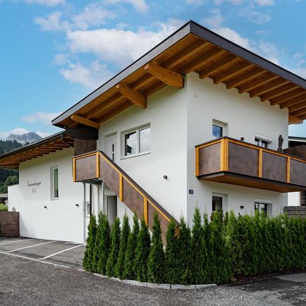 Ferienwohnungen_N+C_Apfeldorf_2b_St_Johann_Haus_au