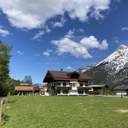 Ferienwohnungen Alpinholiday