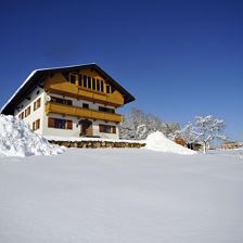 Hausansicht Winter