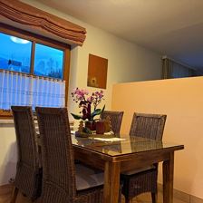 b3578769-293a-4ed3-bcc3-881a0616e56f