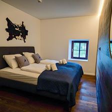 edb12b65-c532-4138-a615-93ab119134c4