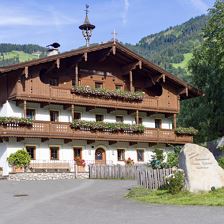 Haus Sommeransicht