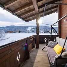 Balkon mit Schaukel