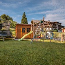 Spielplatz im Garten1