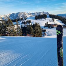 Perfekt präperierte Pisten im Skigebiet