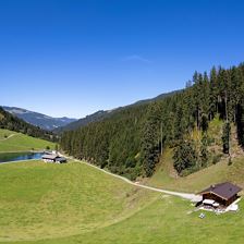 Heualm_Kurzer_Grund_22_Hpfgarten_09_2026_Panorama