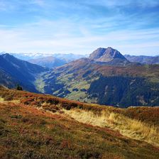 Schwarzkogel mit Blick zum Rettenstein