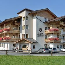 Landhotel-Lechner-Spertendorf-Haus-Sommer3