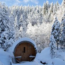 Rettensteinhütte_Winter_Saunafaß