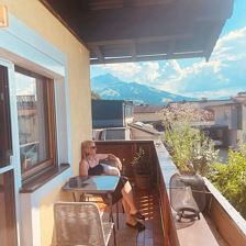 Balkon in Blickrichtung Wilder Kaiser