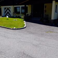 Haus Eingang Parkplatz