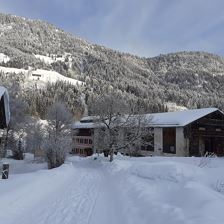 Winteransicht Hörlhof vom Süden