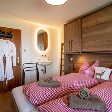 Angerer_Alm_Berglehen_53_St_Johann_08_2026_Zimmer_