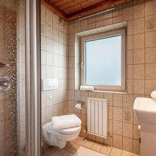 Haus_Sevignani_Hornweg_48_St_Johann_Badezimmer