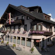 Hotel_Fischer_St.Johann_Tirol_Hausansicht_Sommer