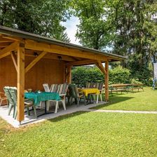 Pension_Ortner_Taxaweg_14_St_Johann_07_2019_Garten