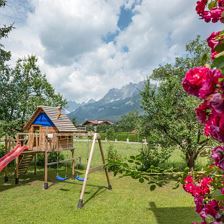 Pension_Ortner_Taxaweg_14_St_Johann_07_2019_Spielp