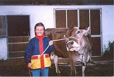 Anja mit ihrer Lieblingskuh