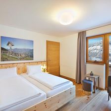 Schlafzimmer Dorfblick